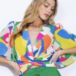 Multicolor twist top